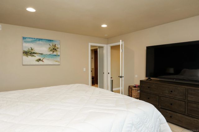 6475 Malcolm Dr, San Diego, CA 92115