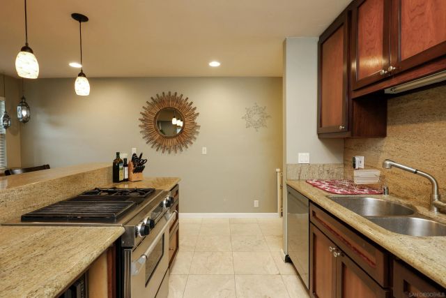 6475 Malcolm Dr, San Diego, CA 92115