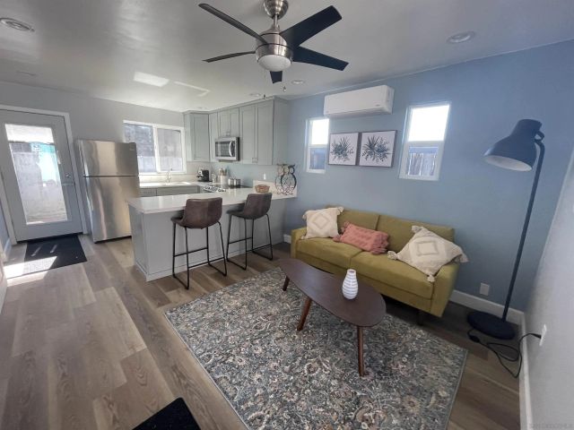 6475 Malcolm Dr, San Diego, CA 92115