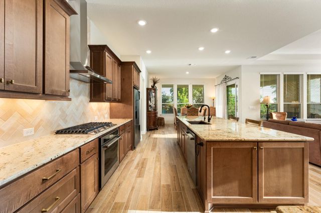 112 Telegraph LN, Georgetown, TX 78633