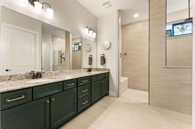 112 Telegraph LN, Georgetown, TX 78633