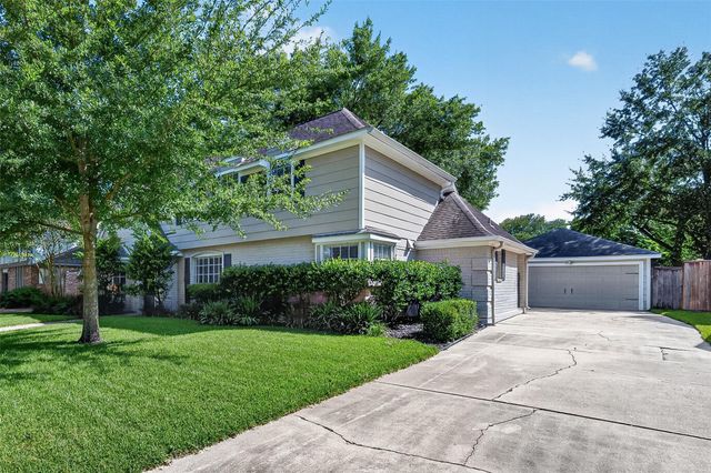 1638 Fall Valley Drive, Houston, TX 77077