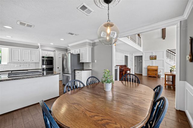 1638 Fall Valley Drive, Houston, TX 77077