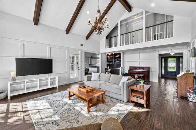 1638 Fall Valley Drive, Houston, TX 77077
