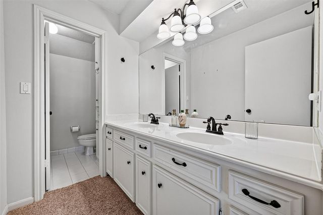 1638 Fall Valley Drive, Houston, TX 77077
