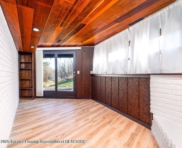 11500 Eden Trail, Eagle, MI 48822