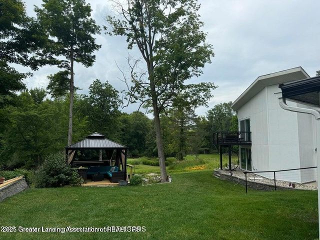 11500 Eden Trail, Eagle, MI 48822