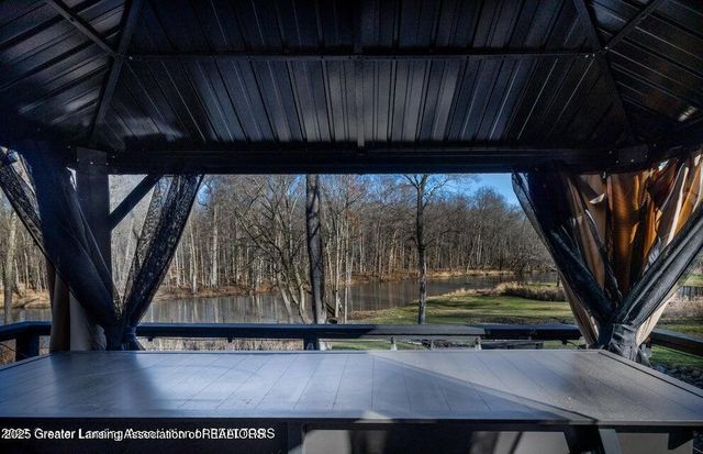 11500 Eden Trail, Eagle, MI 48822