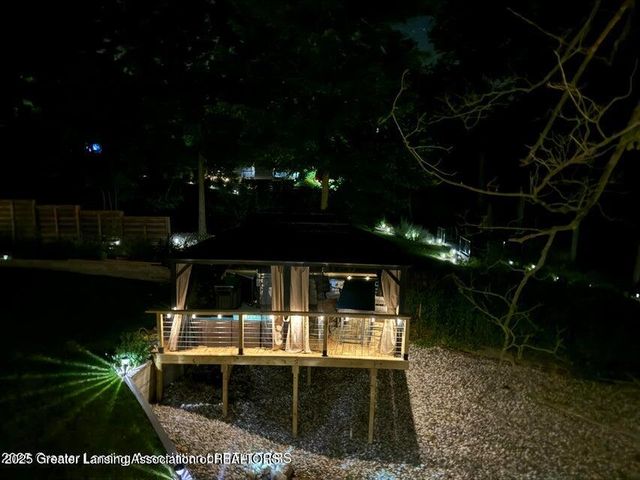 11500 Eden Trail, Eagle, MI 48822