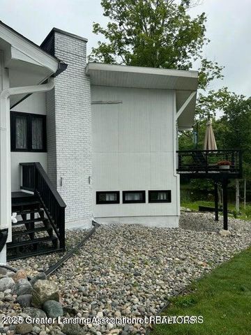 11500 Eden Trail, Eagle, MI 48822