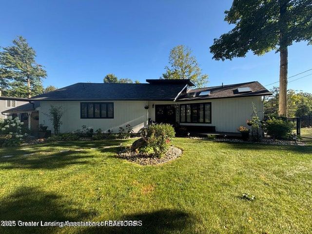 11500 Eden Trail, Eagle, MI 48822