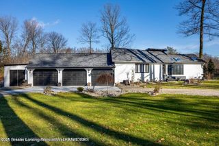 11500 Eden Trail, Eagle, MI 48822