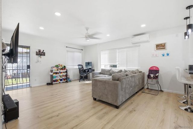350 52 Brightwood Ave, Chula Vista, CA 91910