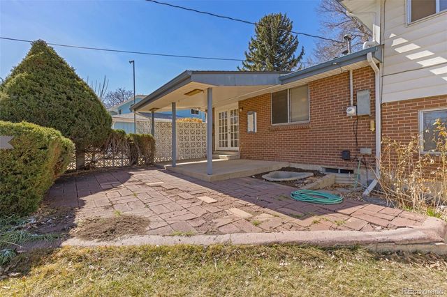 1404 S Dover Way, Lakewood, CO 80232