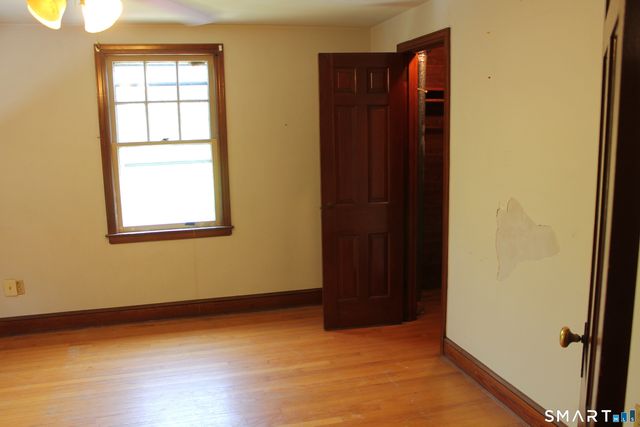 26 Edgewood Street, Meriden, CT 06451