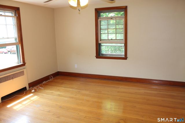 26 Edgewood Street, Meriden, CT 06451