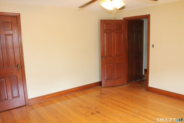 26 Edgewood Street, Meriden, CT 06451