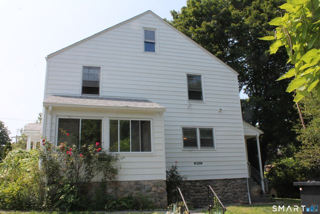 26 Edgewood Street, Meriden, CT 06451