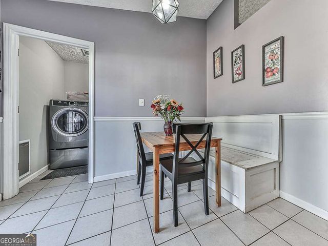 606 Bluff Drive, Woodstock, GA 30188