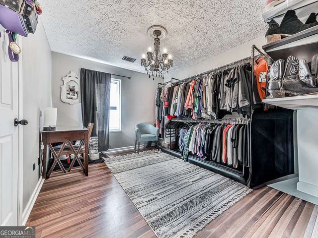 606 Bluff Drive, Woodstock, GA 30188