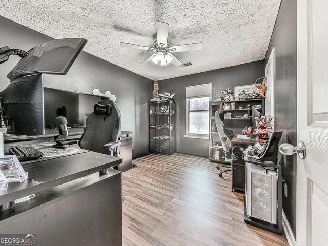 606 Bluff Drive, Woodstock, GA 30188