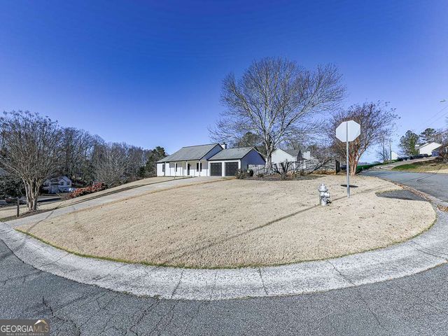 606 Bluff Drive, Woodstock, GA 30188