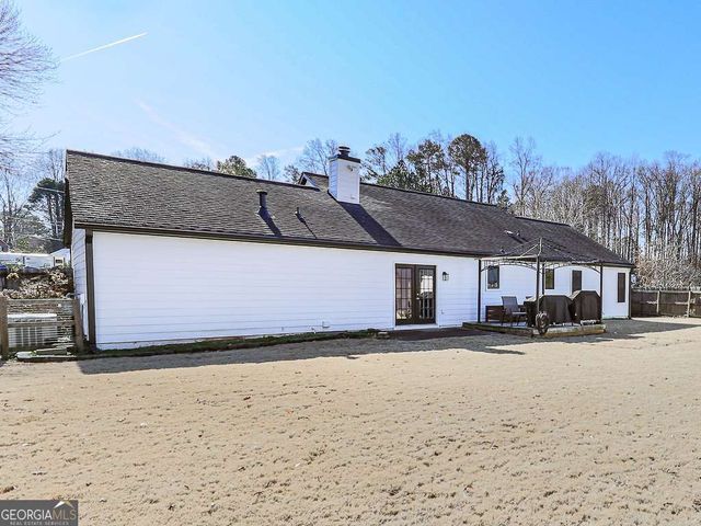 606 Bluff Drive, Woodstock, GA 30188