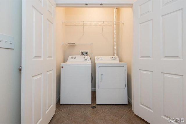 1270 Strassner Drive 3312, Brentwood, MO 63144