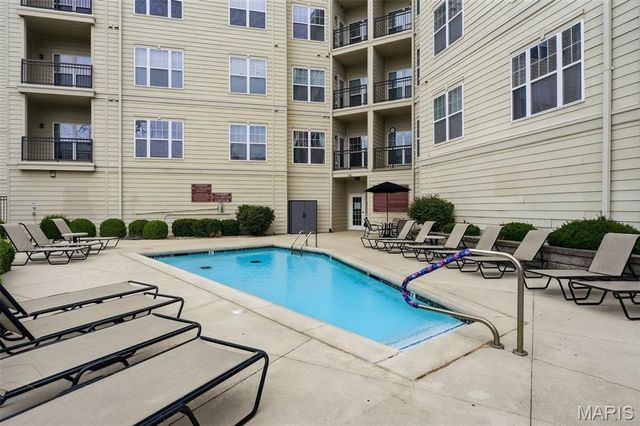 1270 Strassner Drive 3312, Brentwood, MO 63144
