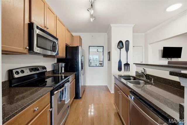 1270 Strassner Drive 3312, Brentwood, MO 63144