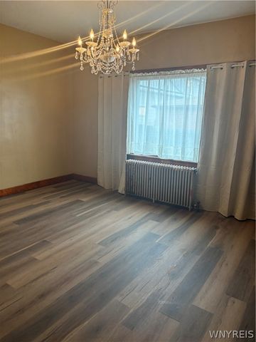 15 Schmarbeck Avenue, Buffalo, NY 14212