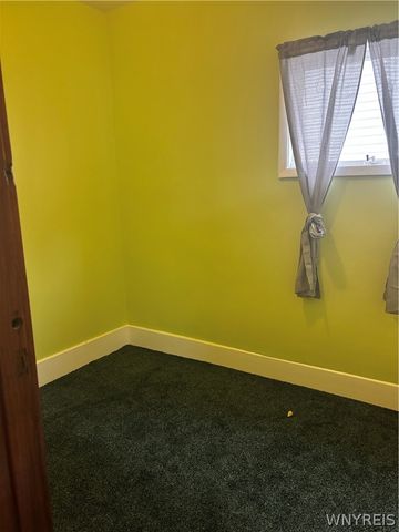 15 Schmarbeck Avenue, Buffalo, NY 14212