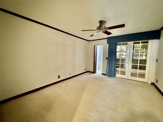 7653 NW 79 Avenue 110, Tamarac, FL 33321