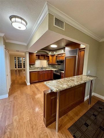 7653 NW 79 Avenue 110, Tamarac, FL 33321