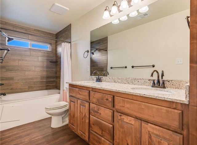 113 Calvin Smith LN, Jarrell, TX 76537