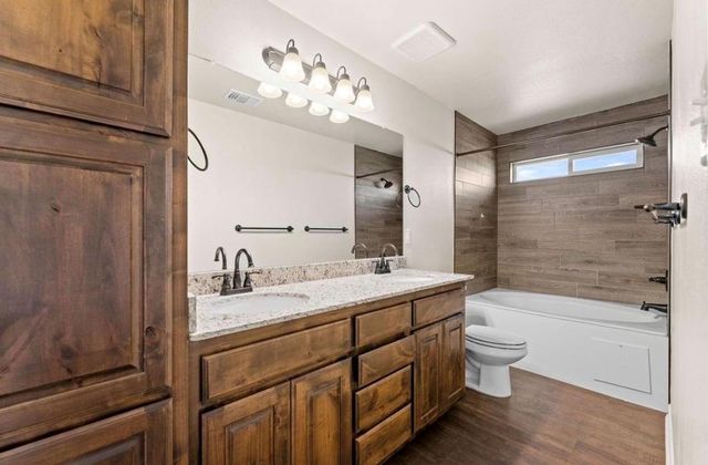 113 Calvin Smith LN, Jarrell, TX 76537