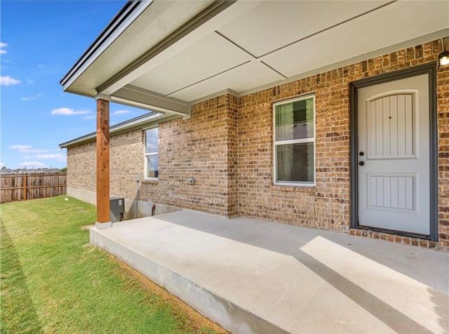 113 Calvin Smith LN, Jarrell, TX 76537