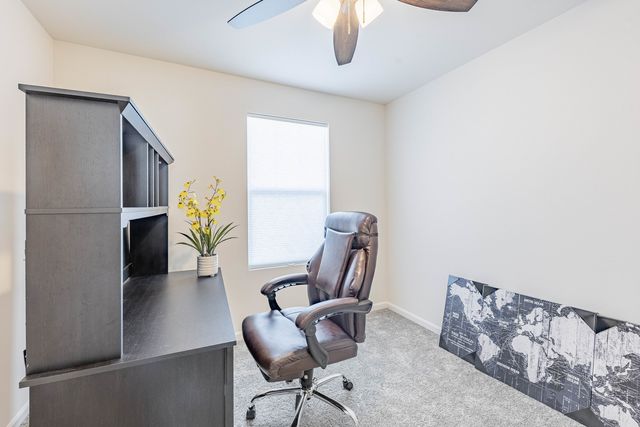 1050 E Oakton Street, Des Plaines, IL 60018