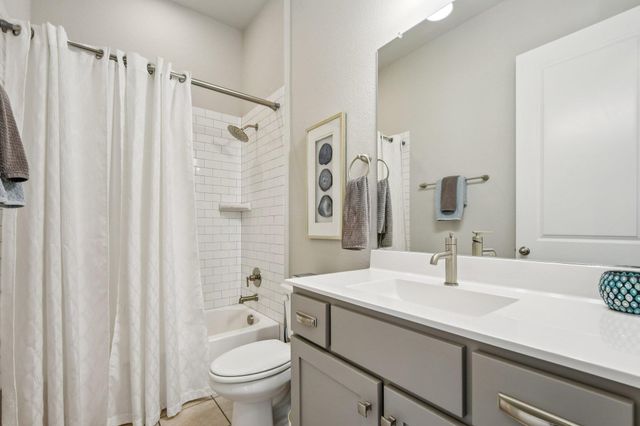 520 Hazy Hills LOOP, Dripping Springs, TX 78620