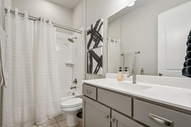 520 Hazy Hills LOOP, Dripping Springs, TX 78620