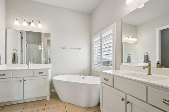 520 Hazy Hills LOOP, Dripping Springs, TX 78620