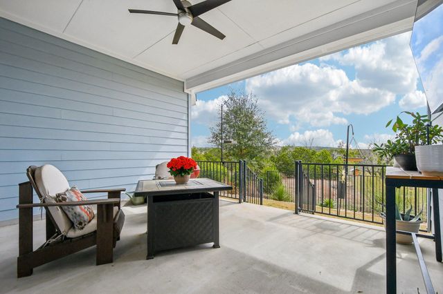 520 Hazy Hills LOOP, Dripping Springs, TX 78620