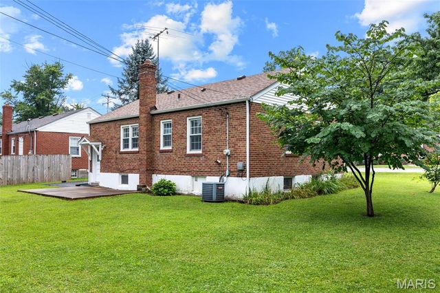 1150 S New Florissant Road, Florissant, MO 63031