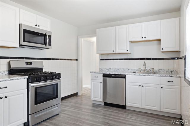 1150 S New Florissant Road, Florissant, MO 63031