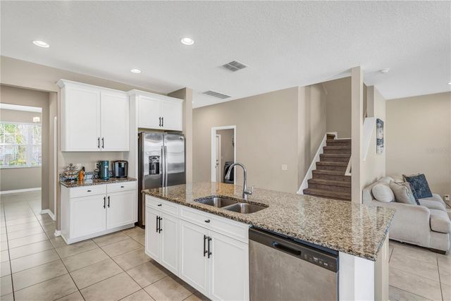 3027 AUTUMN ROCK DRIVE, Zephyrhills, FL 33540