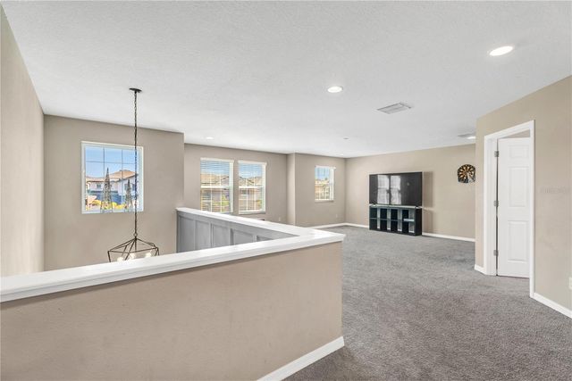 3027 AUTUMN ROCK DRIVE, Zephyrhills, FL 33540