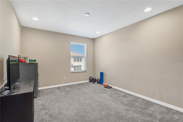 3027 AUTUMN ROCK DRIVE, Zephyrhills, FL 33540