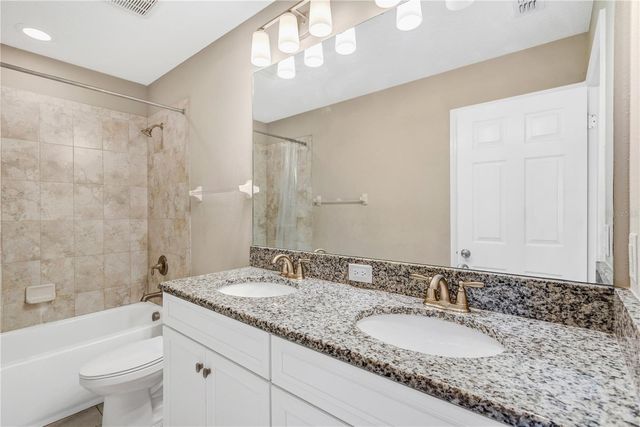 3027 AUTUMN ROCK DRIVE, Zephyrhills, FL 33540