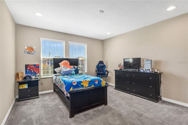 3027 AUTUMN ROCK DRIVE, Zephyrhills, FL 33540