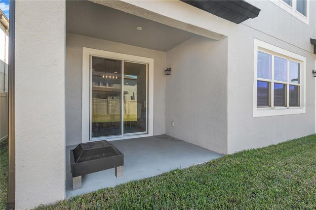 3027 AUTUMN ROCK DRIVE, Zephyrhills, FL 33540